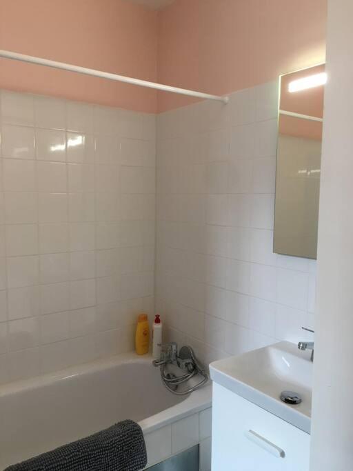 Studio Calme Au Centre De Бордо Экстерьер фото